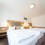 Pensionat Waldesrand Sölden