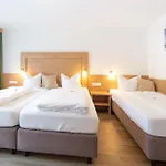 Waldesrand Pensionat 3*