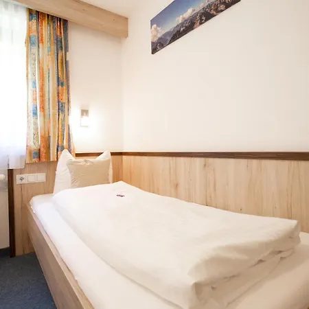Konukevi Waldesrand Sölden