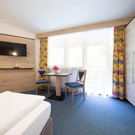 Waldesrand Konukevi Sölden