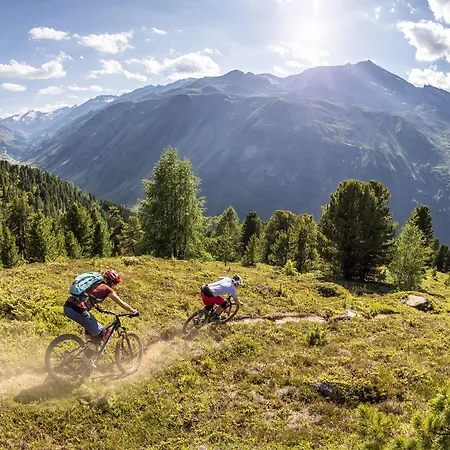 Waldesrand Гостьовий будинок Зельден