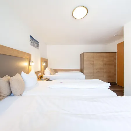 Guest house Waldesrand 3*