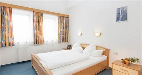 Pensionat Waldesrand 3*