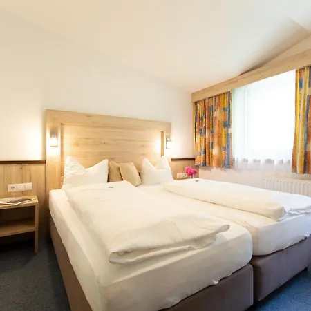 Waldesrand Gasthof 3*